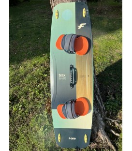Planche F one Trax 137/42cm